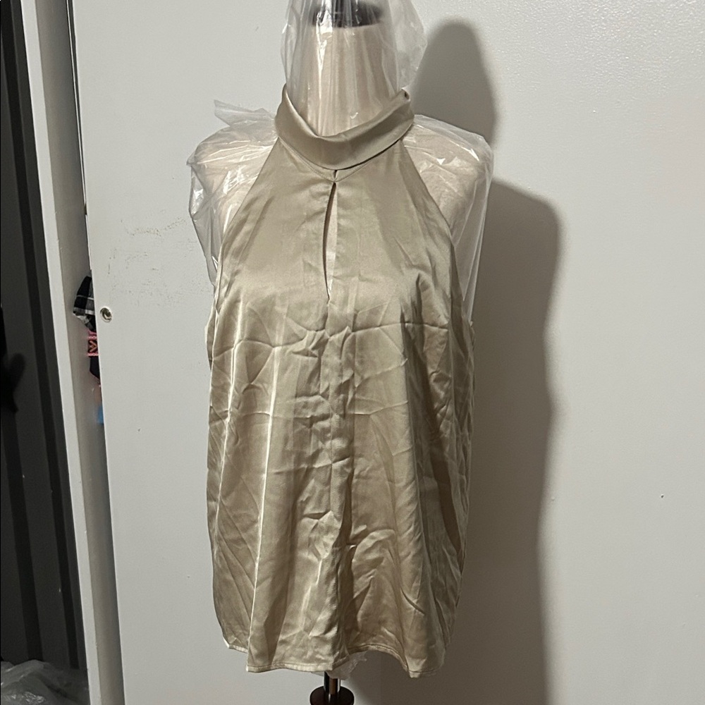 Banana Republic Cream Halter Blouse size medium nwt